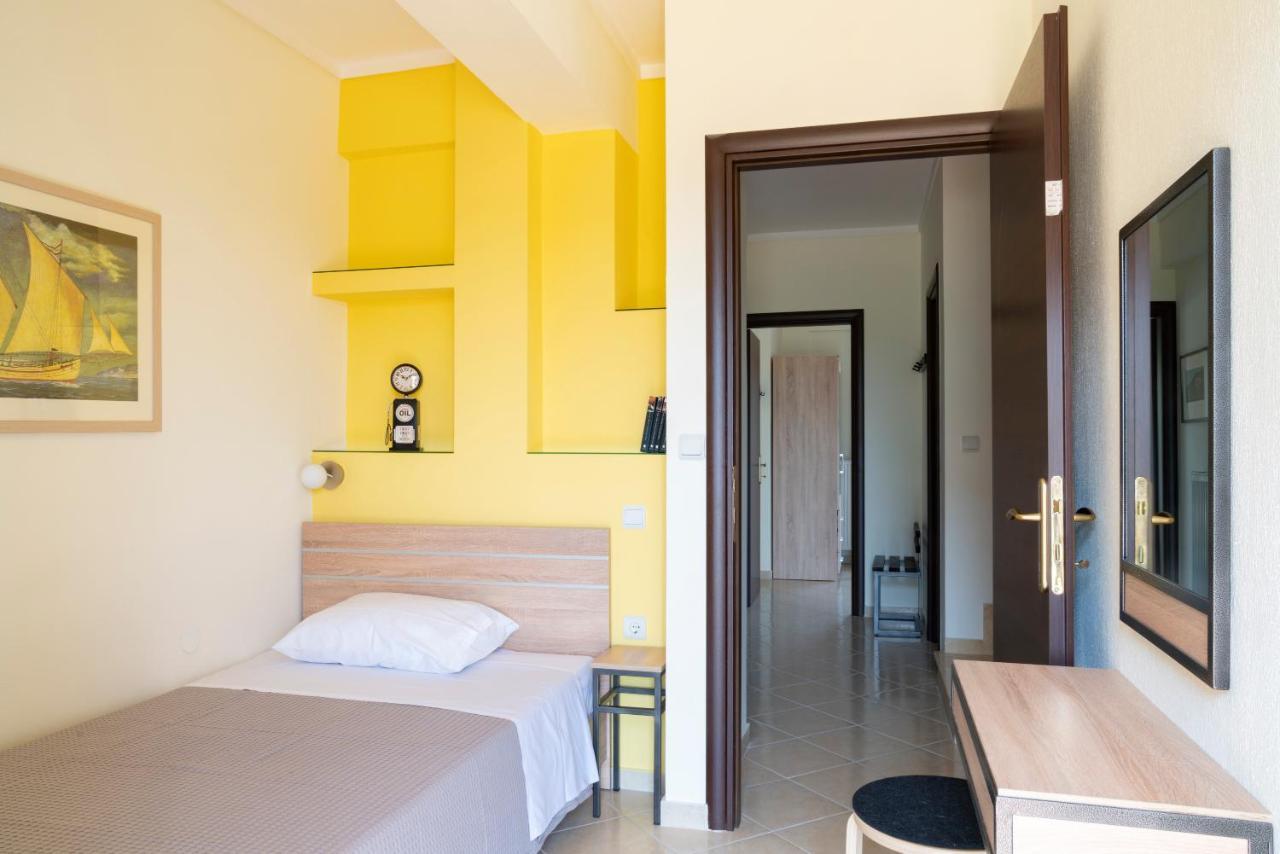 Alexandros Maisonettes Nea Moudania Luaran gambar