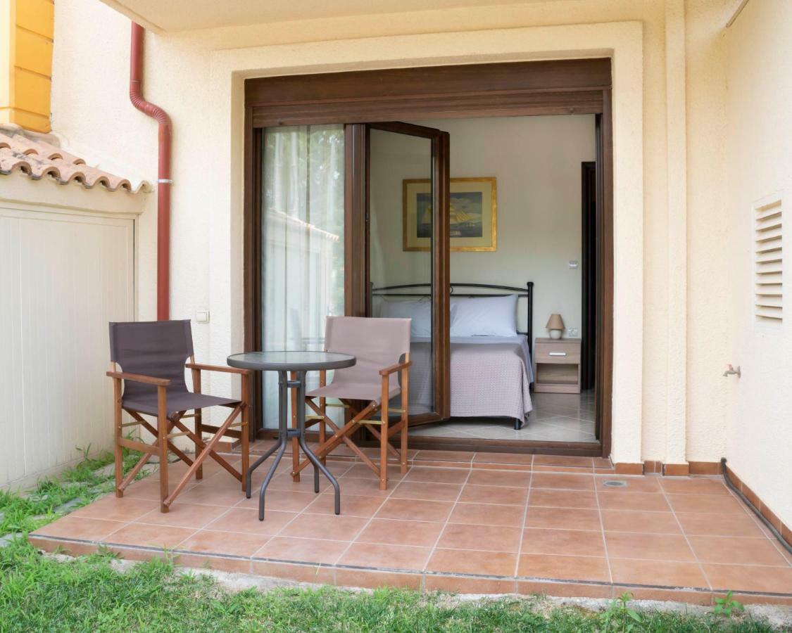 Alexandros Maisonettes Nea Moudania Luaran gambar
