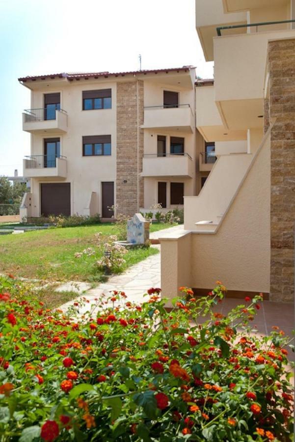 Alexandros Maisonettes Nea Moudania Luaran gambar